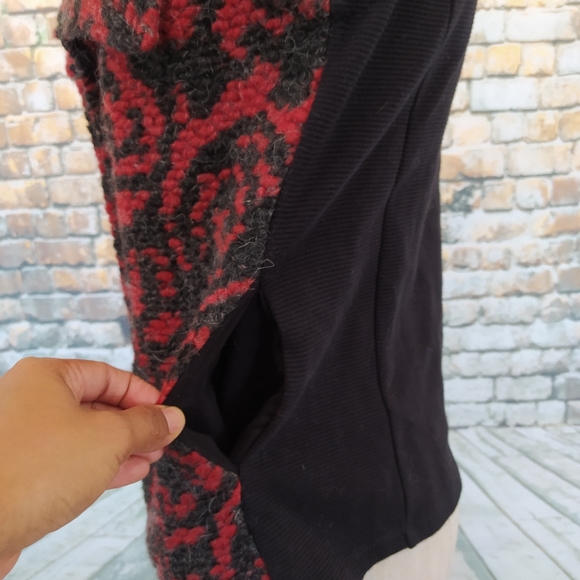 NEW Blackletter t-shirt vest - Picture 4 of 11